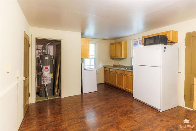 206 Ash Street, Wamego, KS 66547