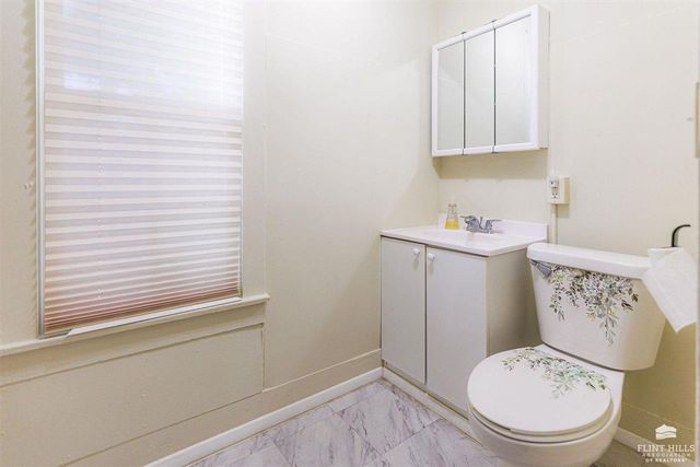 206 Ash Street, Wamego, KS 66547