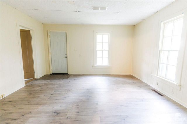 206 Ash Street, Wamego, KS 66547