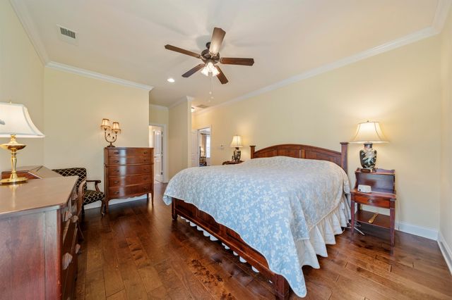 210 LINKS VIEW DR, Oakland, TN 38060