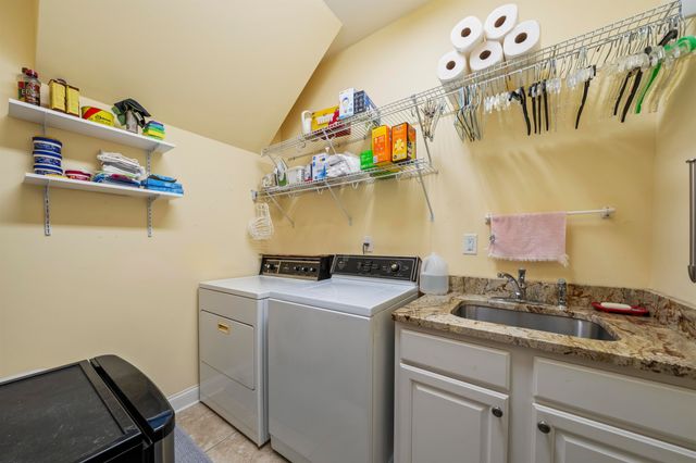 210 LINKS VIEW DR, Oakland, TN 38060