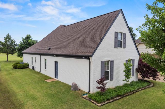 210 LINKS VIEW DR, Oakland, TN 38060