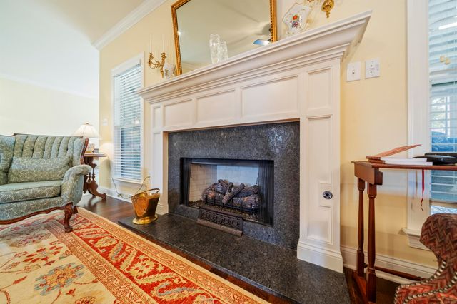 210 LINKS VIEW DR, Oakland, TN 38060