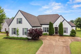 210 LINKS VIEW DR, Oakland, TN 38060