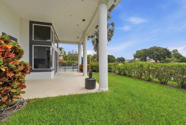 1716 NW 124th Way, Coral Springs, FL 33071