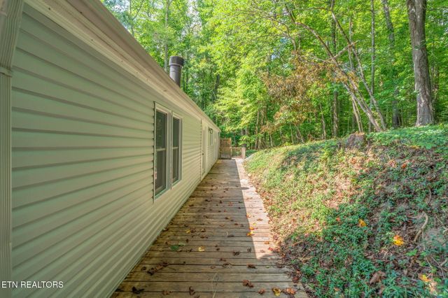 257 Old Andersonville Pike, Heiskell, TN 37754