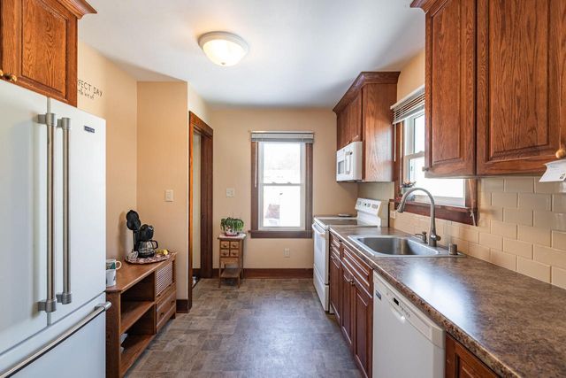 1651 Barlow STREET, La Crosse, WI 54601