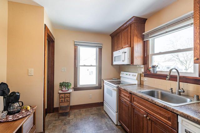 1651 Barlow STREET, La Crosse, WI 54601