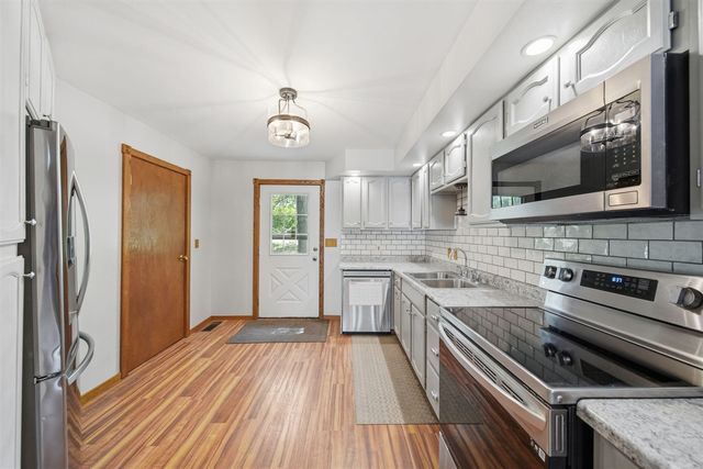 7925 Seymour Road, Grass Lake, MI 49240