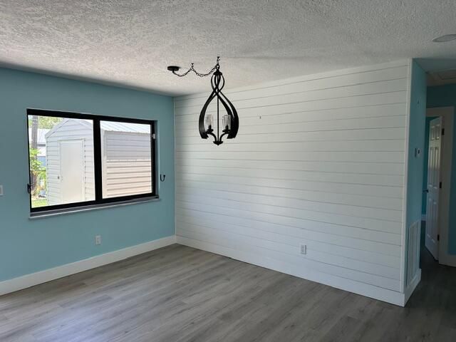 907 SE Lake Street, Stuart, FL 34994