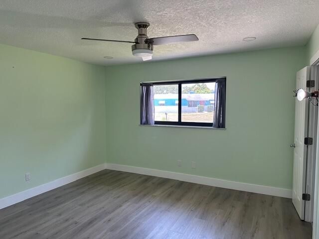 907 SE Lake Street, Stuart, FL 34994