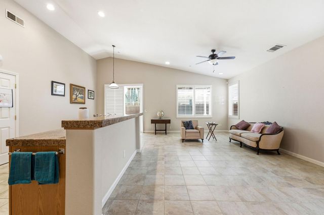 828 Boone Dr, Brentwood, CA 94513