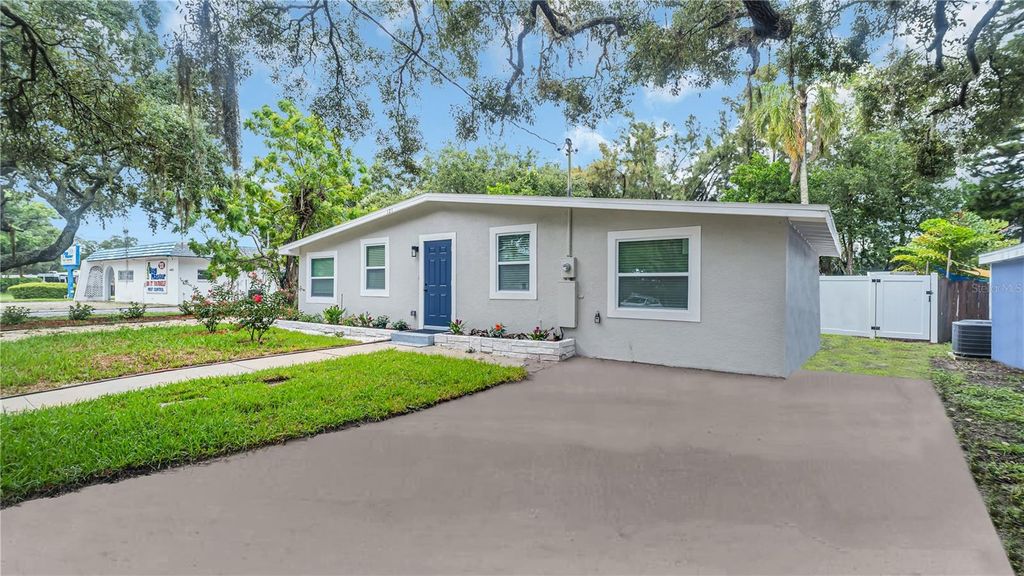 121 PENNSYLVANIA AVENUE, Palm Harbor, FL 34683