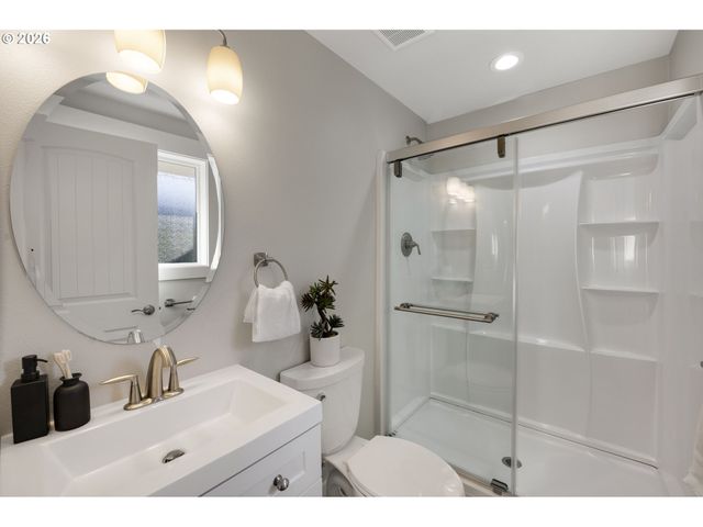 15350 Se LINDEN Ln, Milwaukie, OR 97267