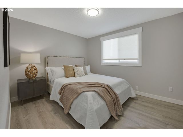 15350 Se LINDEN Ln, Milwaukie, OR 97267