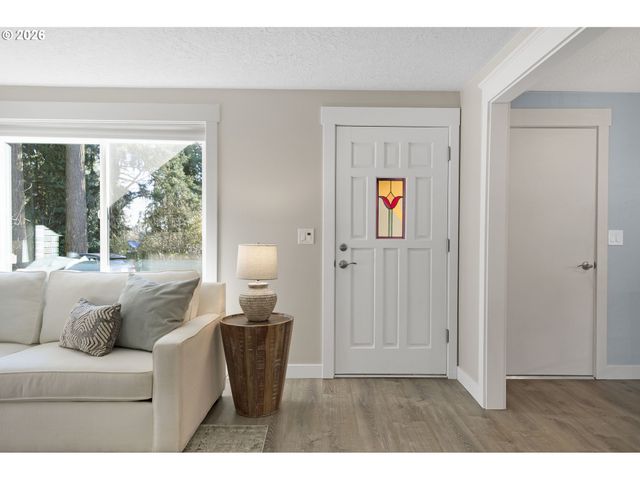 15350 Se LINDEN Ln, Milwaukie, OR 97267