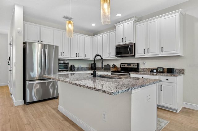 8128 MUDDY PINES PLACE, Tampa, FL 33635
