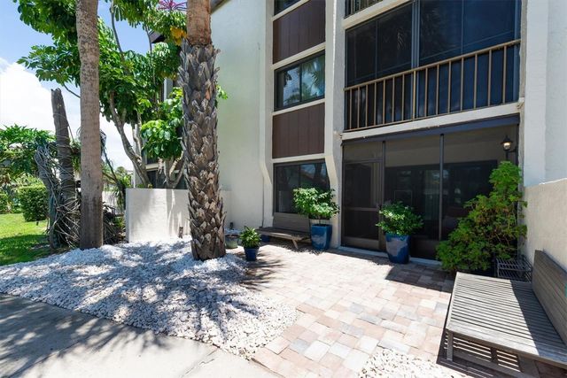 2209 BELLEAIR ROAD C3, Clearwater, FL 33764