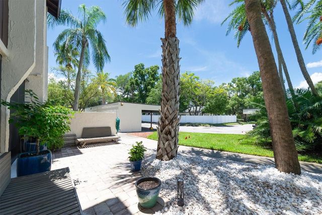 2209 BELLEAIR ROAD C3, Clearwater, FL 33764
