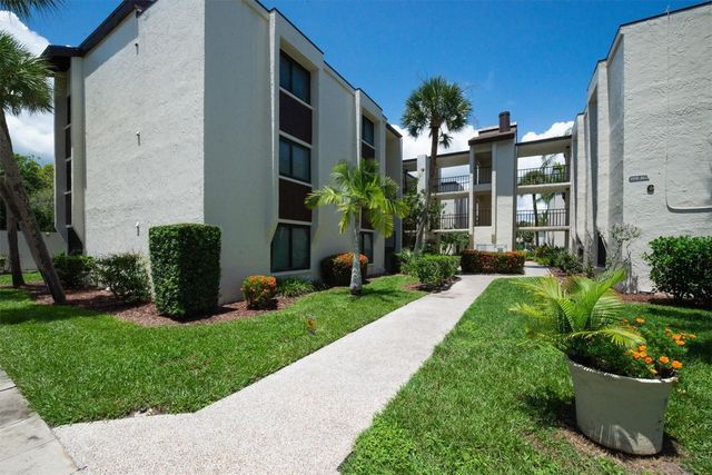 2209 BELLEAIR ROAD C3, Clearwater, FL 33764