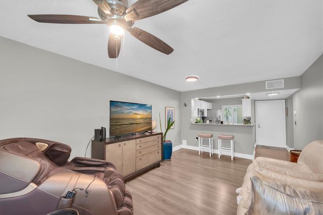 2209 BELLEAIR ROAD C3, Clearwater, FL 33764