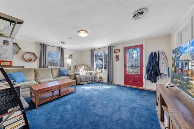 29 Corbett ST, Salem, VA 24153