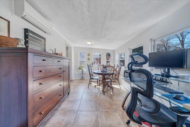 29 Corbett ST, Salem, VA 24153