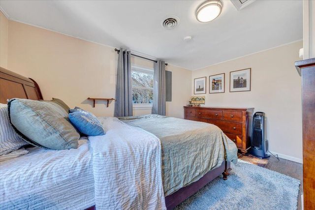 29 Corbett ST, Salem, VA 24153