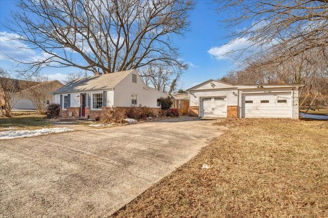 29 Corbett ST, Salem, VA 24153