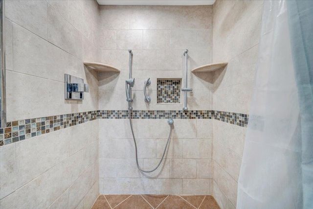 29 Corbett ST, Salem, VA 24153