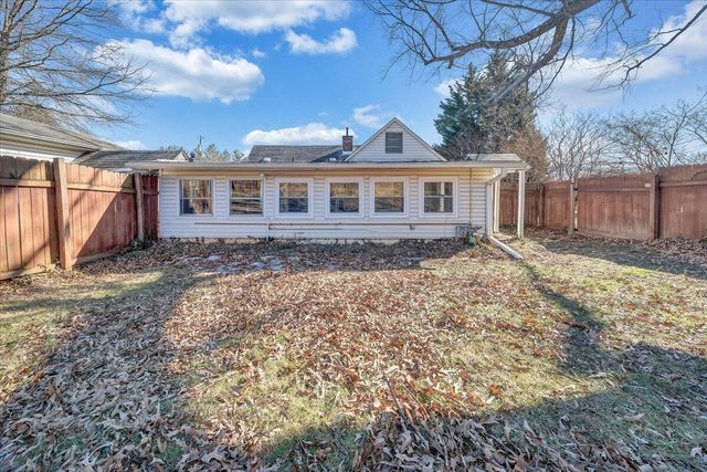 29 Corbett ST, Salem, VA 24153