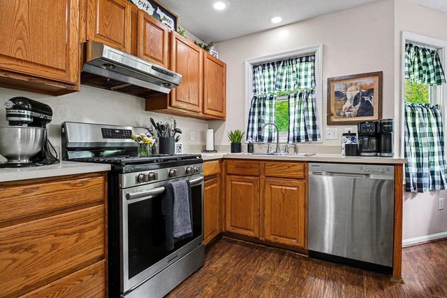 26551 Hampton Woods Drive, Elkhart, IN 46514