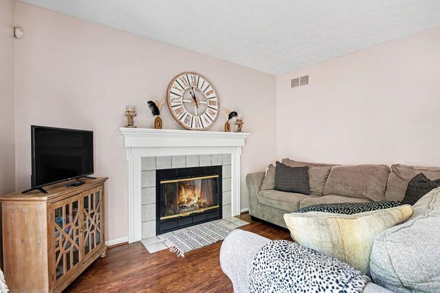 26551 Hampton Woods Drive, Elkhart, IN 46514