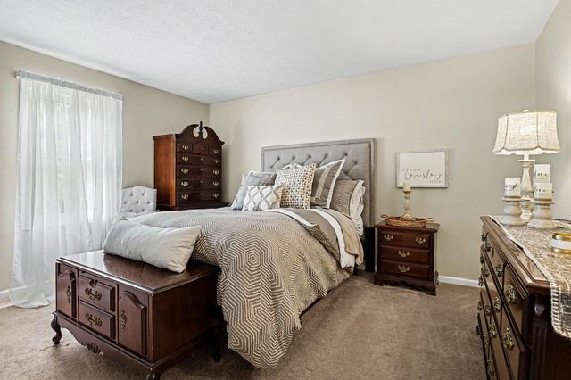 26551 Hampton Woods Drive, Elkhart, IN 46514