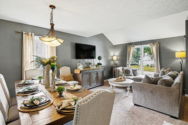 26551 Hampton Woods Drive, Elkhart, IN 46514