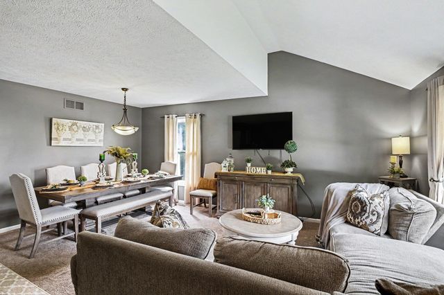 26551 Hampton Woods Drive, Elkhart, IN 46514