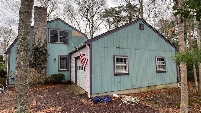562 Skunknet Rd, Barnstable, MA 02632