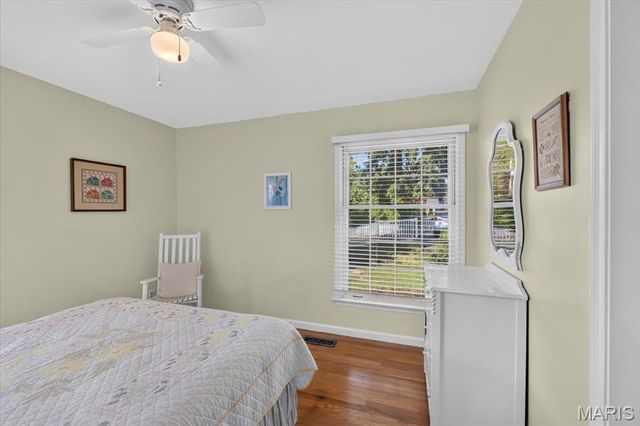 11957 Rocky Drive, Creve Coeur, MO 63141