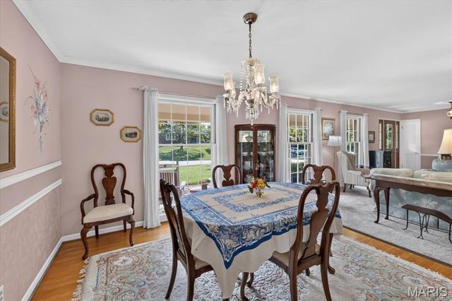 11957 Rocky Drive, Creve Coeur, MO 63141