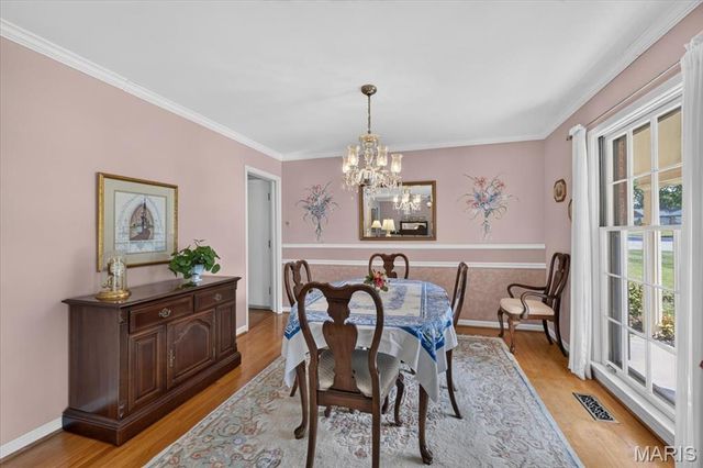 11957 Rocky Drive, Creve Coeur, MO 63141