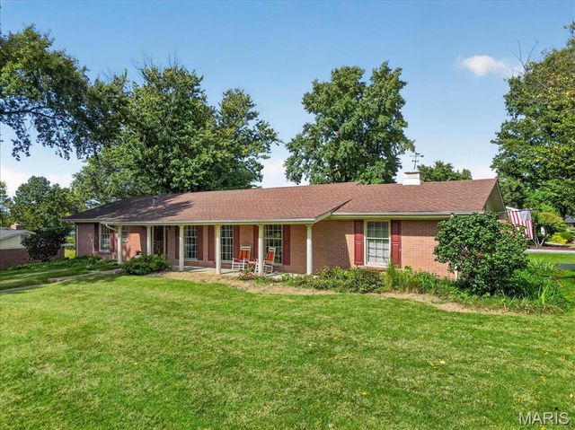 11957 Rocky Drive, Creve Coeur, MO 63141