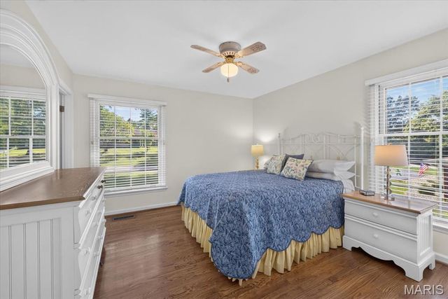 11957 Rocky Drive, Creve Coeur, MO 63141