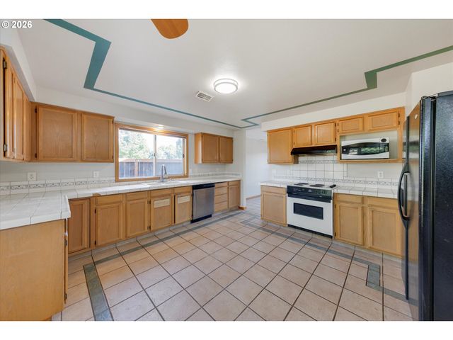9811 Ne 138TH Ct, Vancouver, WA 98682