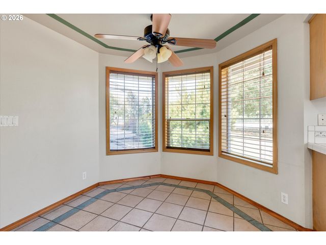 9811 Ne 138TH Ct, Vancouver, WA 98682