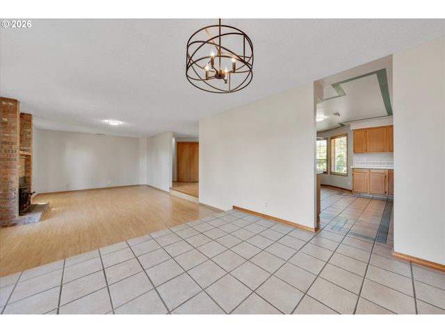 9811 Ne 138TH Ct, Vancouver, WA 98682