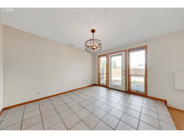 9811 Ne 138TH Ct, Vancouver, WA 98682