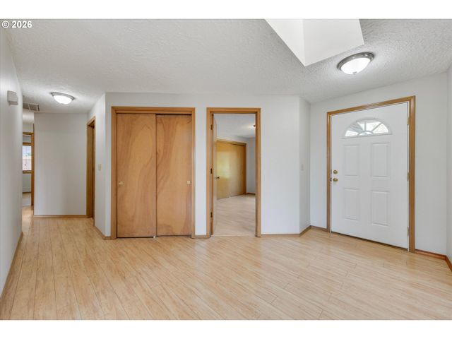 9811 Ne 138TH Ct, Vancouver, WA 98682