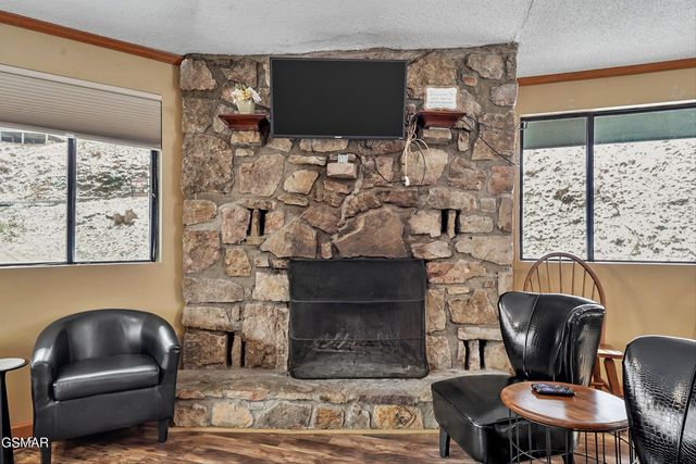 1321 N Baden Drive, Gatlinburg, TN 37738