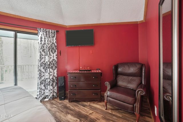 1321 N Baden Drive, Gatlinburg, TN 37738