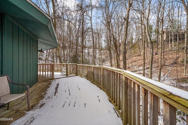 1321 N Baden Drive, Gatlinburg, TN 37738